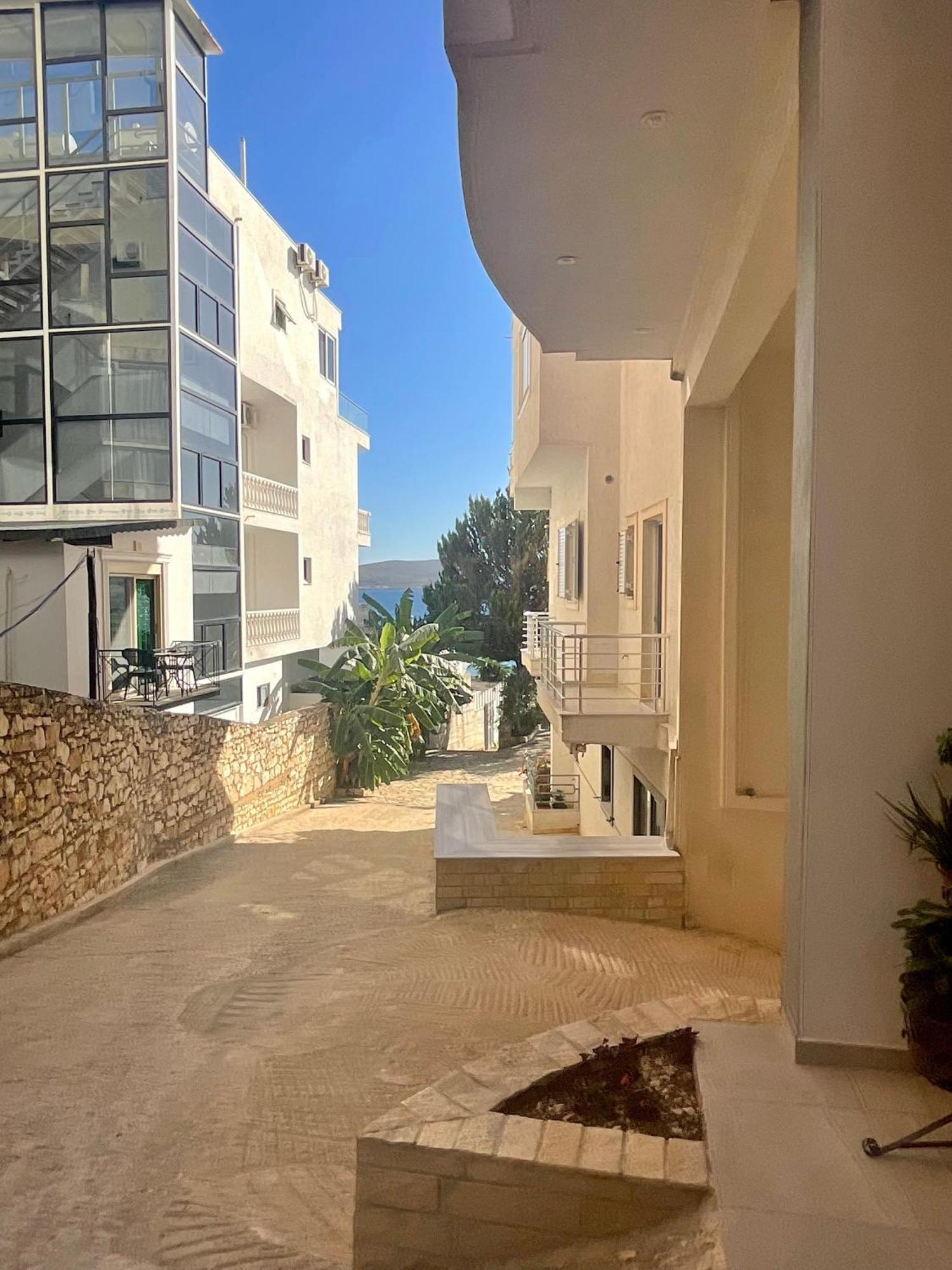 Mojito Beach Apartments With Free Parking Sarandë Eksteriør billede