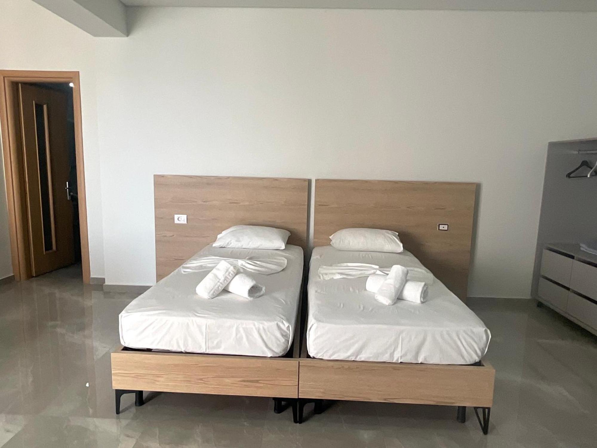 Mojito Beach Apartments With Free Parking Sarandë Værelse billede