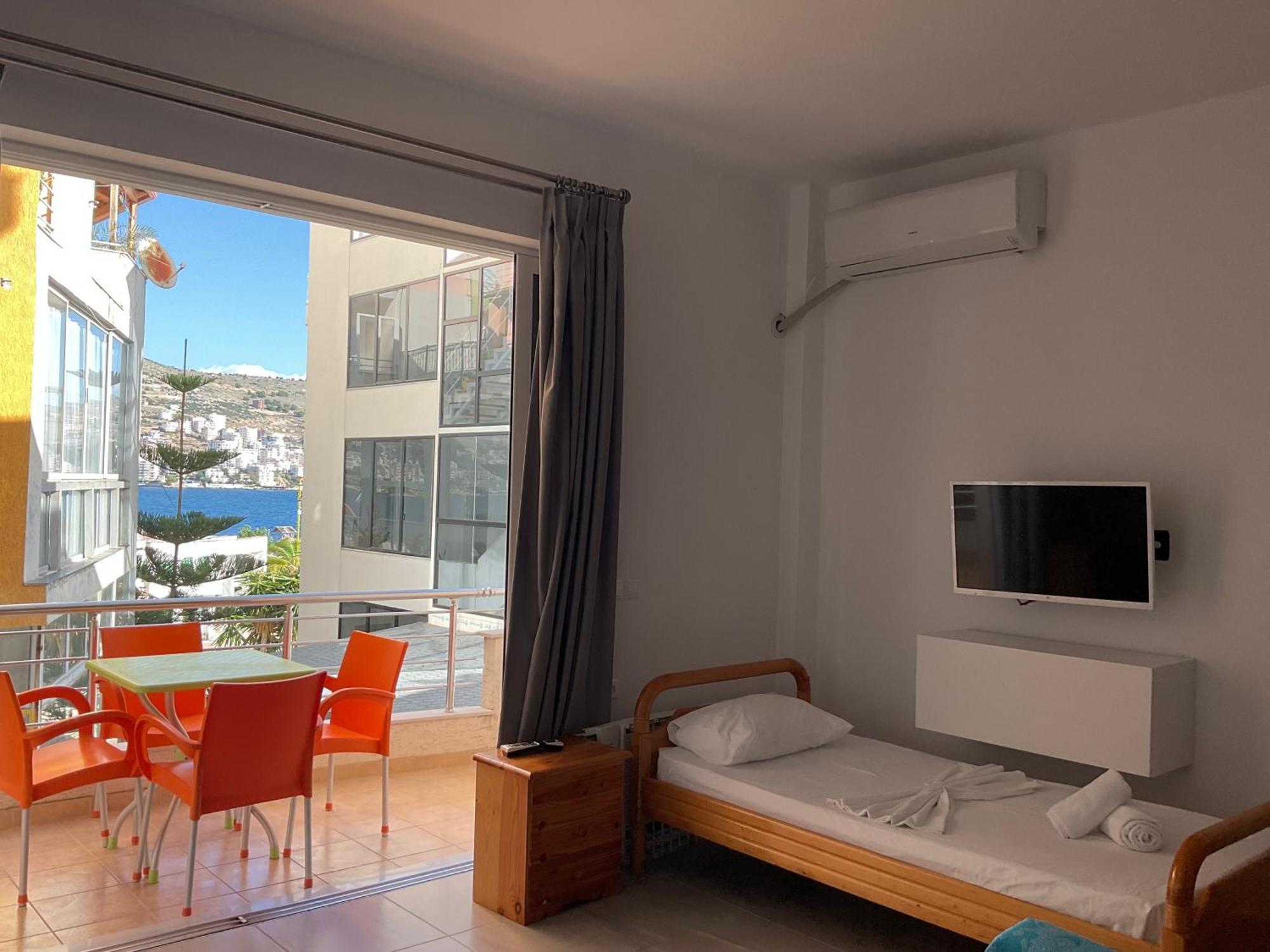 Mojito Beach Apartments With Free Parking Sarandë Værelse billede