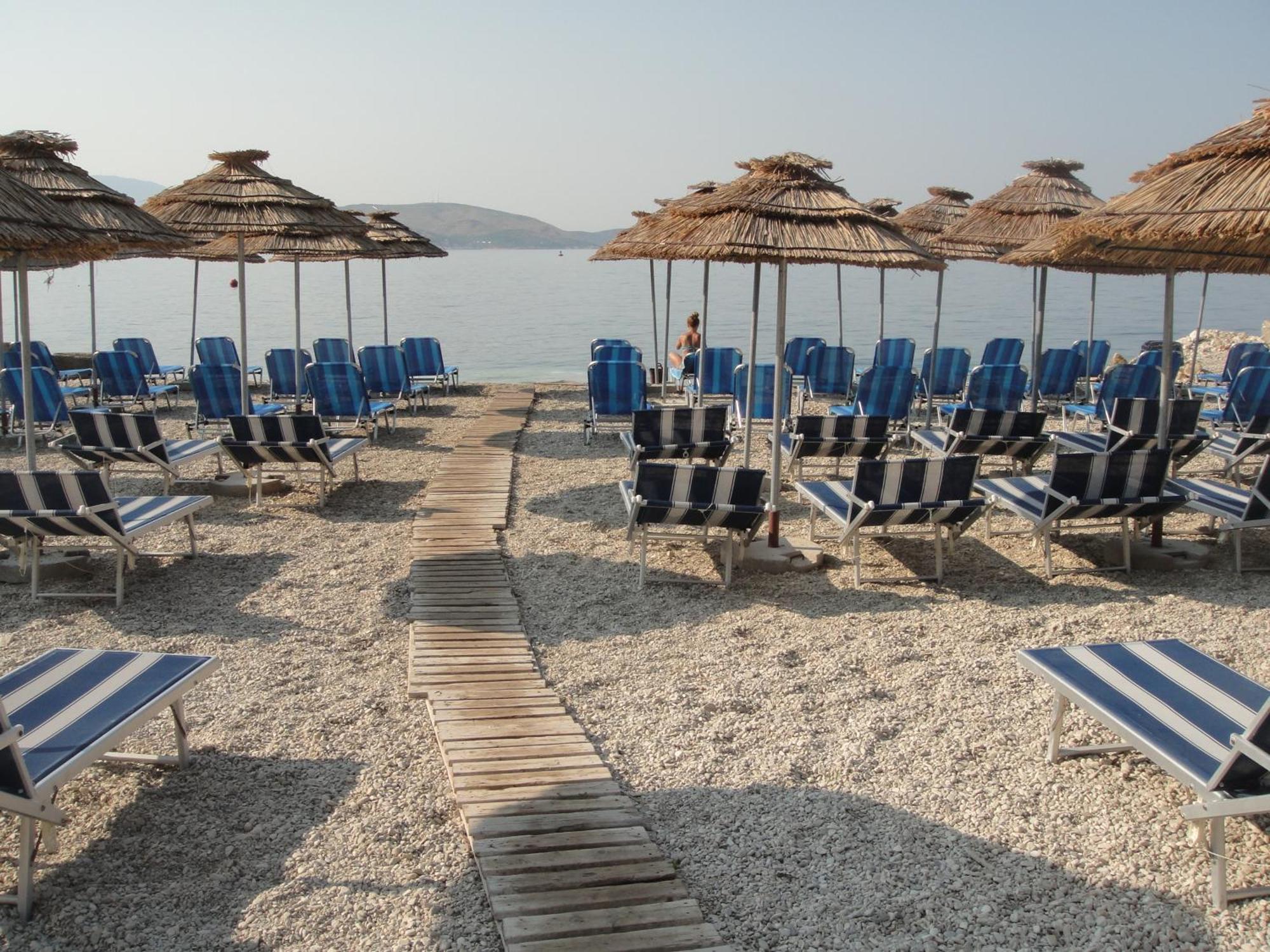 Mojito Beach Apartments With Free Parking Sarandë Eksteriør billede
